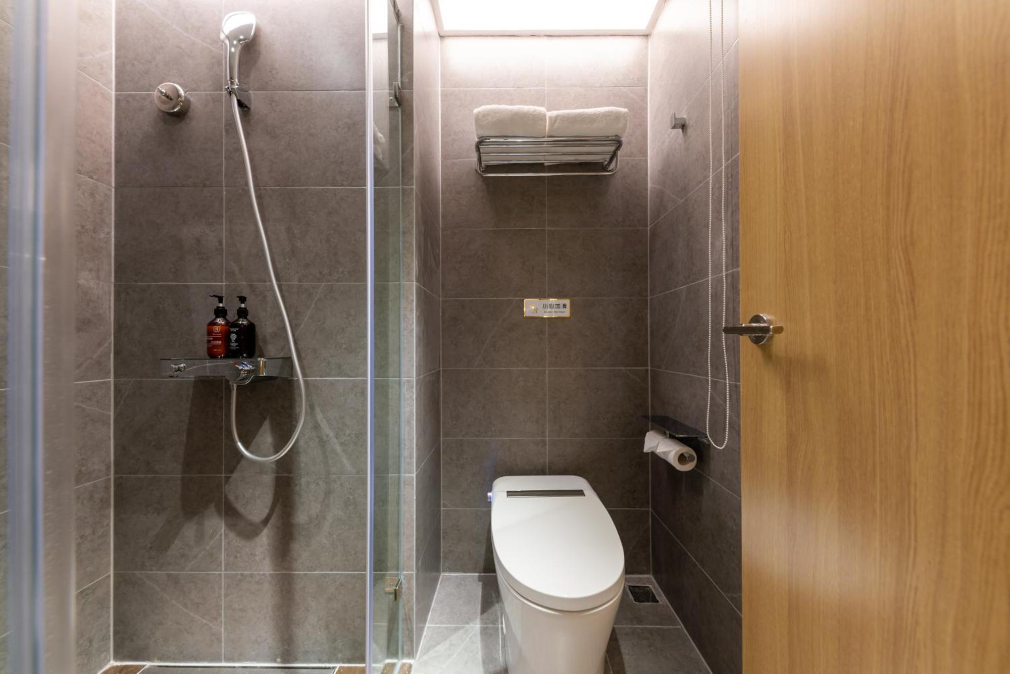 Jingfang Building Smart Hotel - Located In The Busiest Part Of The Downtown Area, Near Beijing Tiananmen Square And The Forbidden City,Wangfujing Shopping Street ,Newly Opened Hotel,Provide Free Laundry Service,Provide Tourism And Ticketing Services Extérieur photo